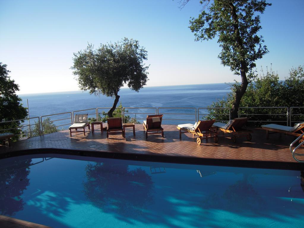 Residence Borgo San Sebastiano Bergeggi Bagian luar foto