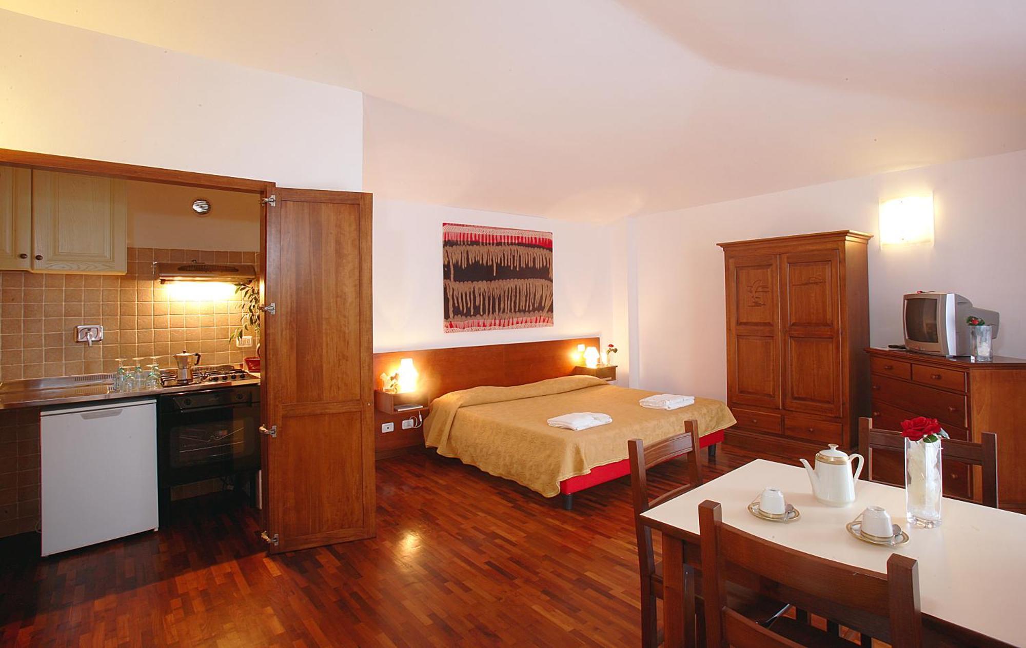 Residence Borgo San Sebastiano Bergeggi Bagian luar foto
