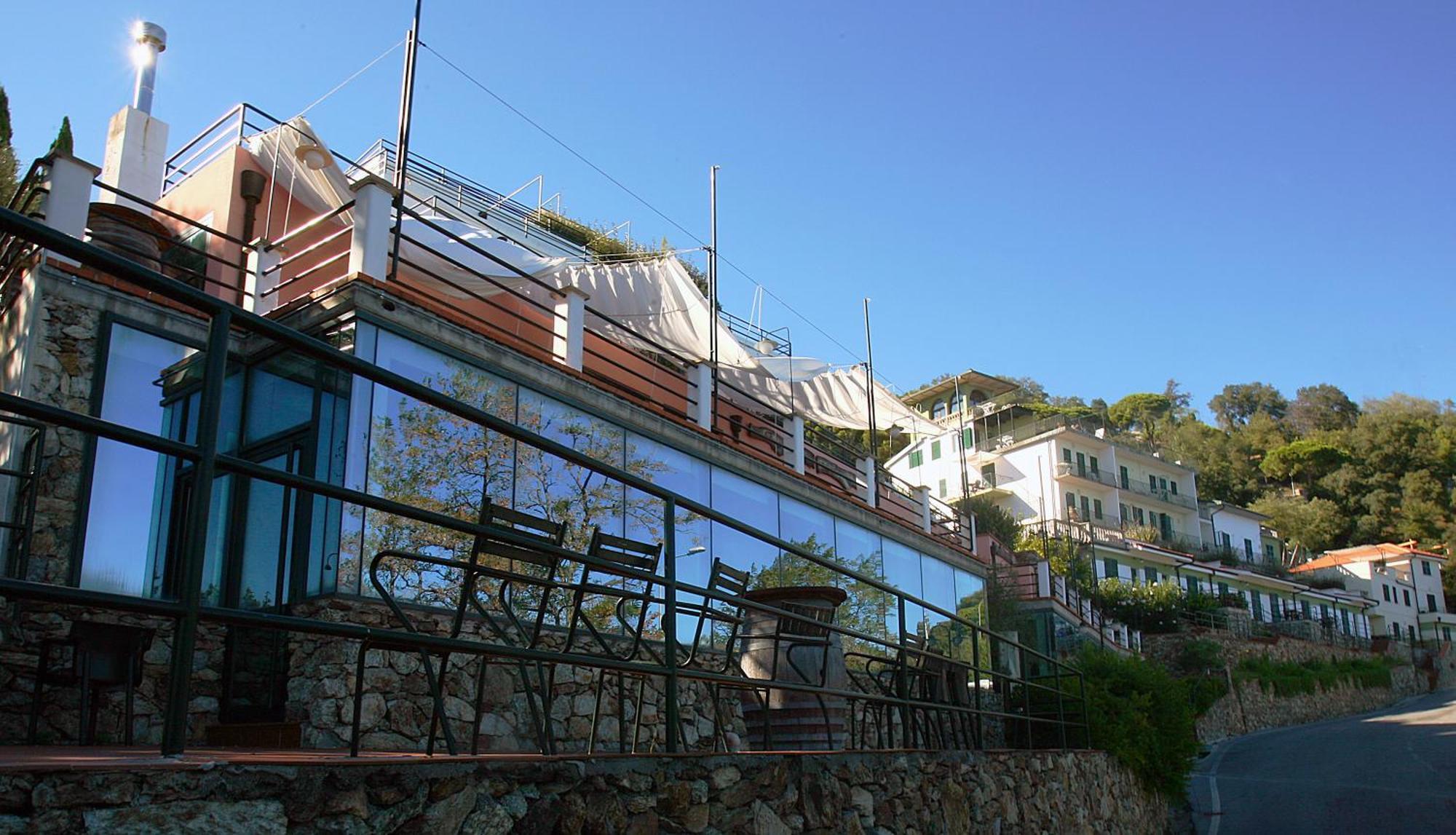 Residence Borgo San Sebastiano Bergeggi Bagian luar foto